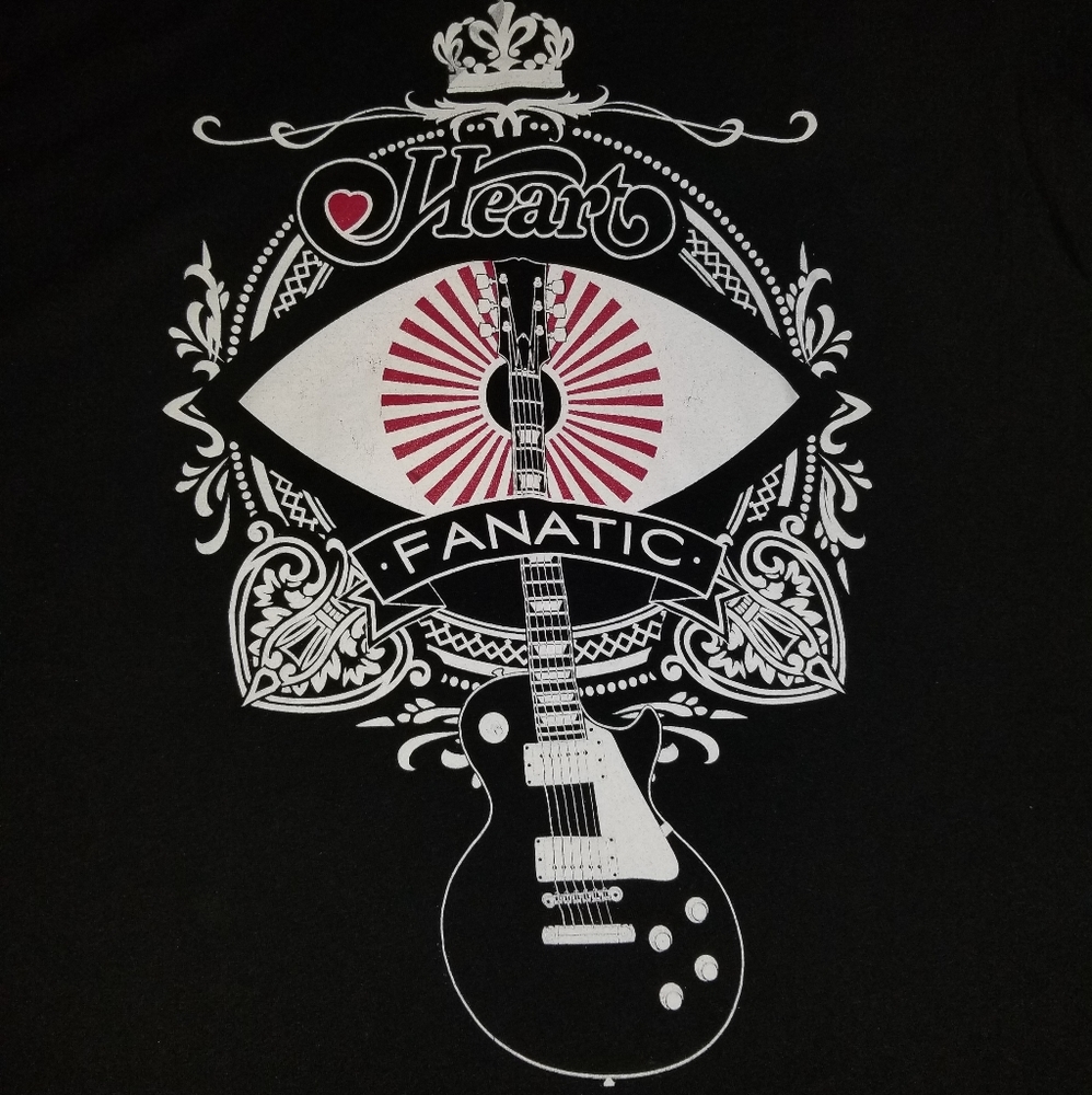 TULTEX heart fanatic mens T-shirt